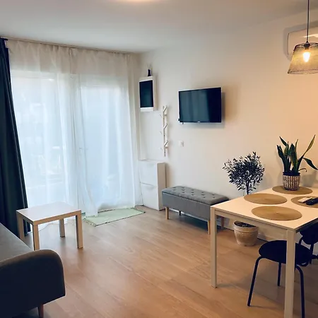 B2 * Balatonszárszó