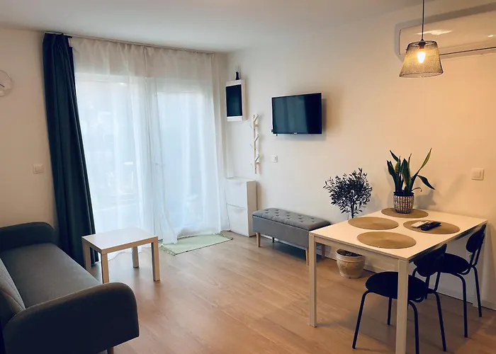 B2 * Balatonszárszó